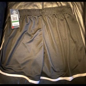 NWT Under Armour Women’s Running Shorts L